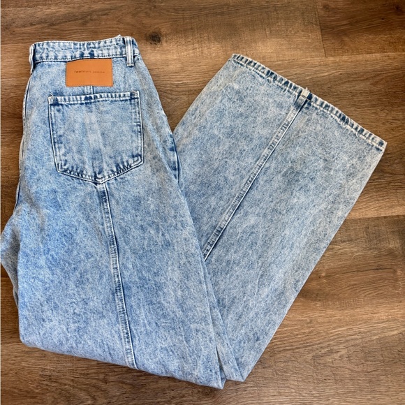 SHEIN Blue Acid Wash Extra Wide Leg Jeans - Picture 2 of 3